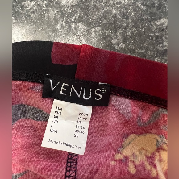 Off-the-shoulder, fitted floral dress with stretch - XS - Picture 3 of 3